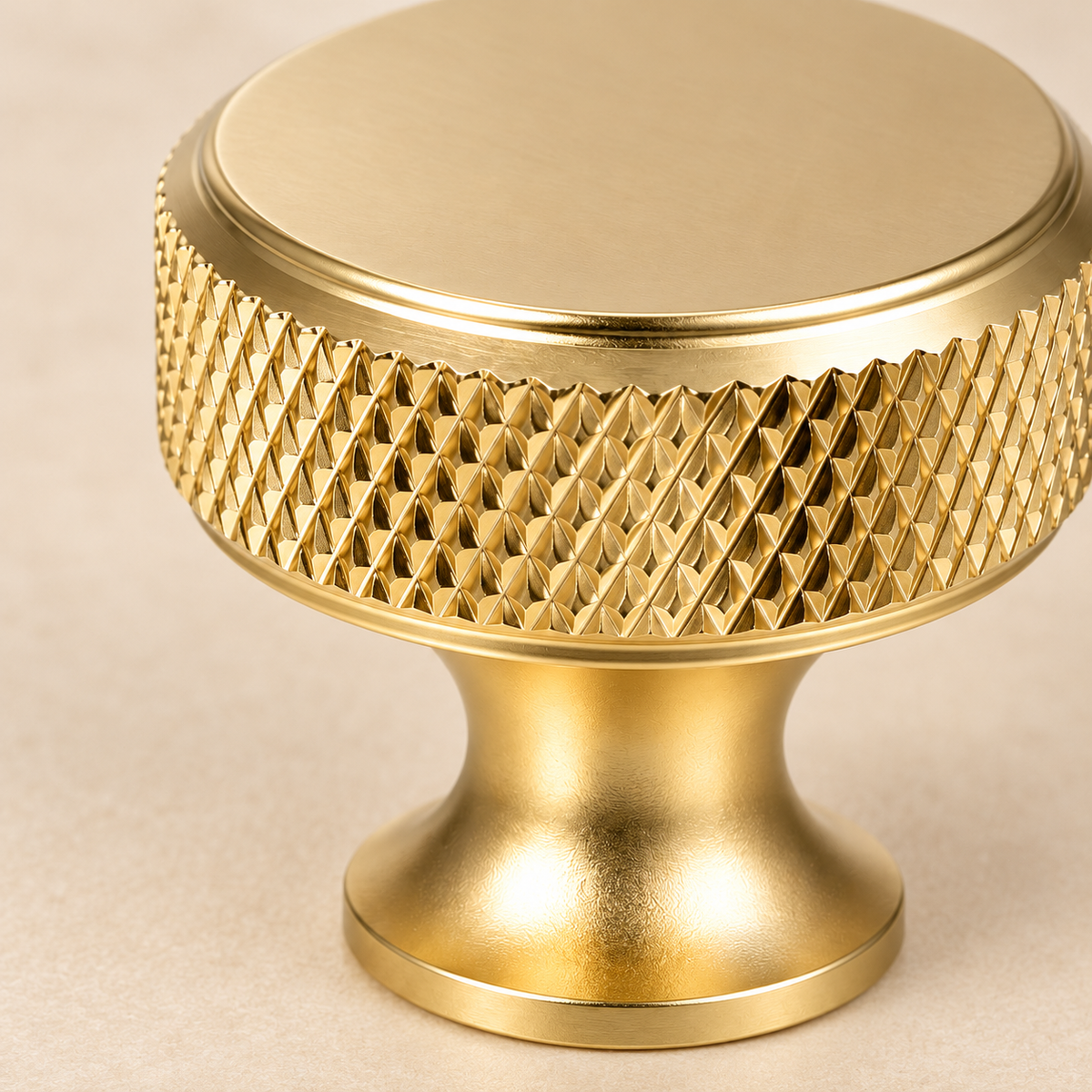 Deurknop 30mm Aluminium Goud – Lowell